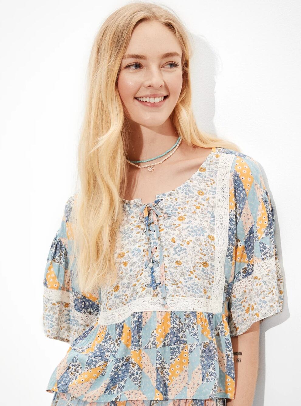 NWT American Eagle Floral Lace-Up Flutter Sleeve Blouse Size S